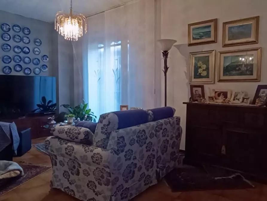 Immagine 3 di Villetta a schiera in vendita  a Carrara