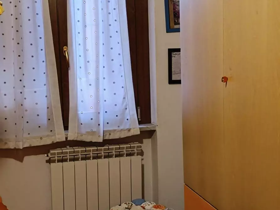 Immagine 11 di Villetta a schiera in vendita  a Carrara