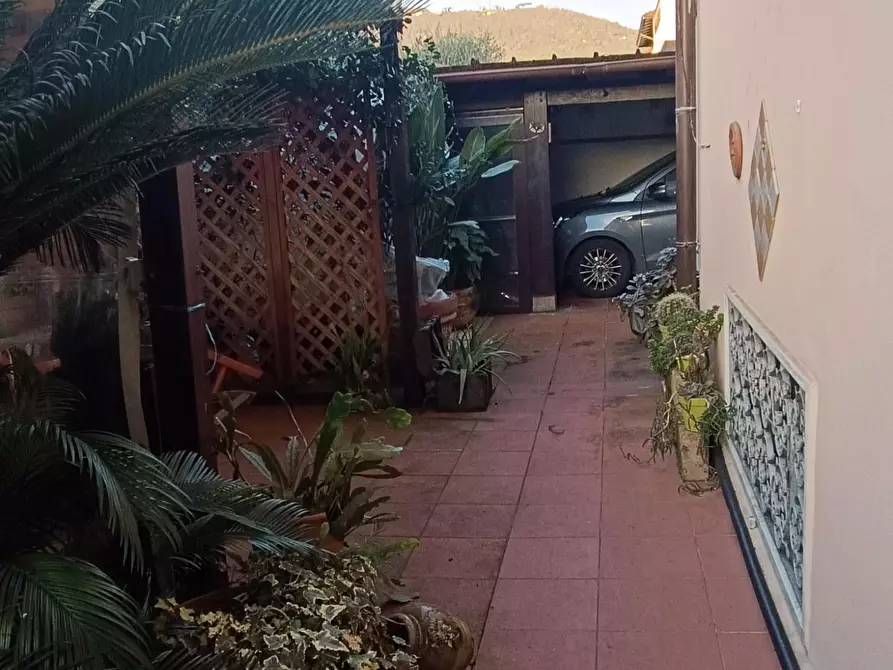 Immagine 30 di Villetta a schiera in vendita  a Carrara