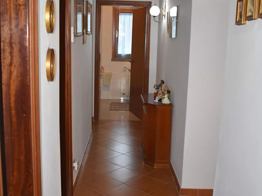 Immagine 20 di Porzione di casa in vendita  a Gambassi Terme
