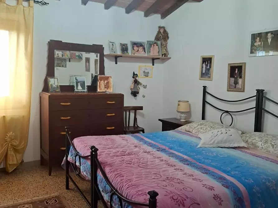 Immagine 29 di Porzione di casa in vendita  a Gambassi Terme