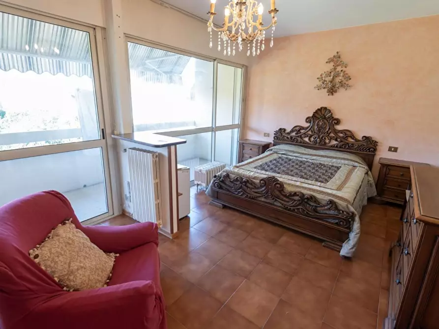 Immagine 38 di Casa semindipendente in vendita  a Ortonovo