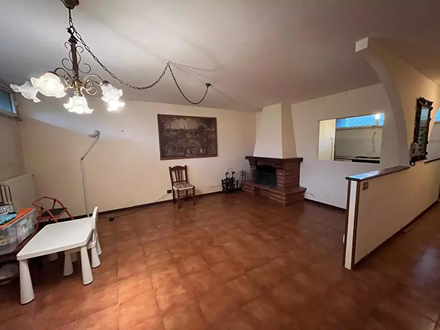 Immagine 22 di Casa semindipendente in vendita  a Ortonovo