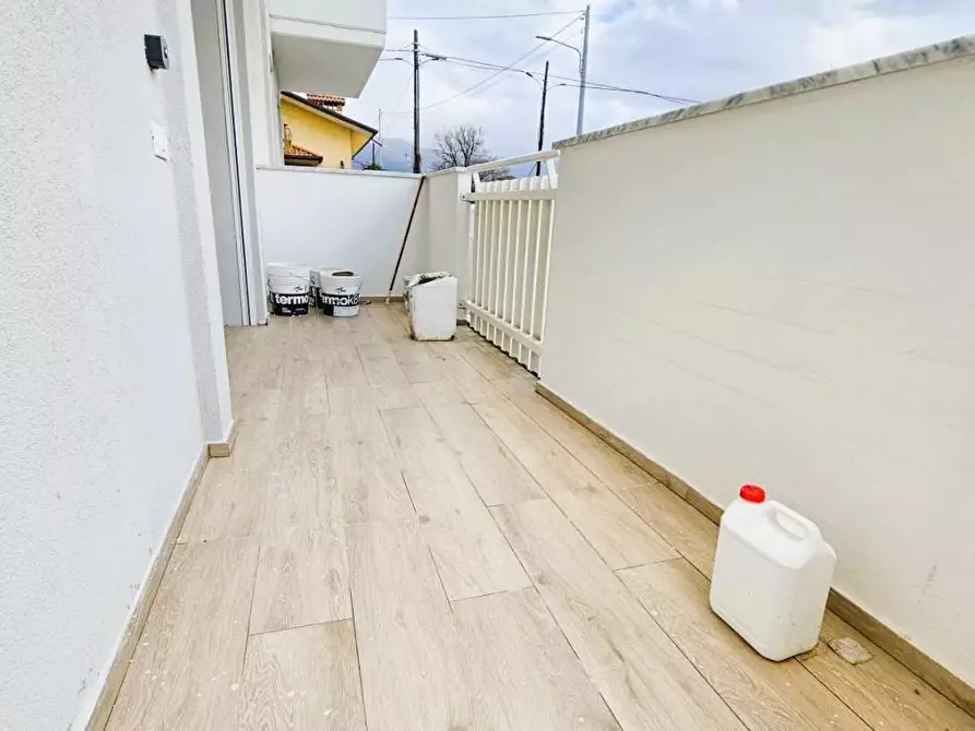 Immagine 14 di Appartamento in vendita  a Massa