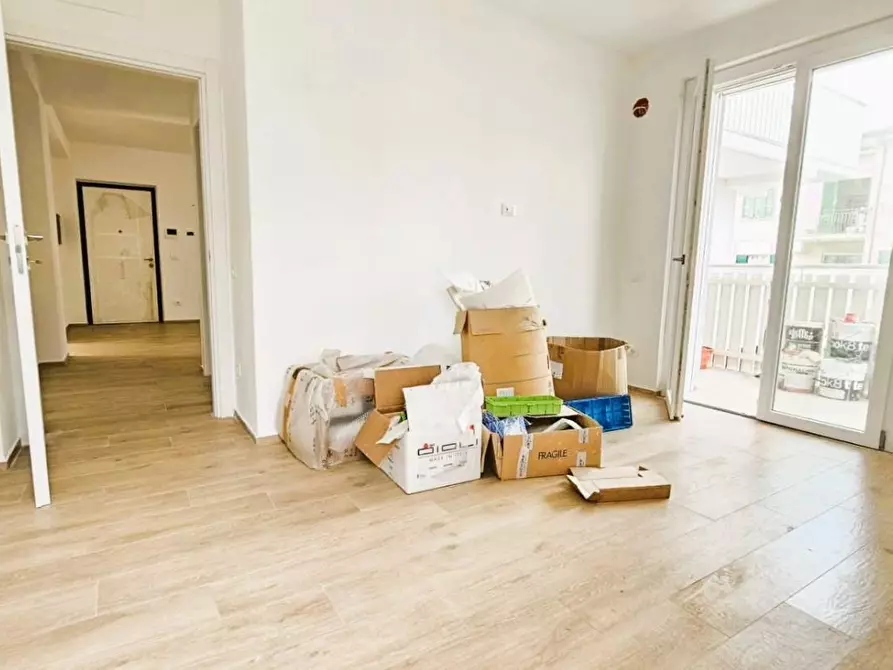 Immagine 21 di Appartamento in vendita  a Massa