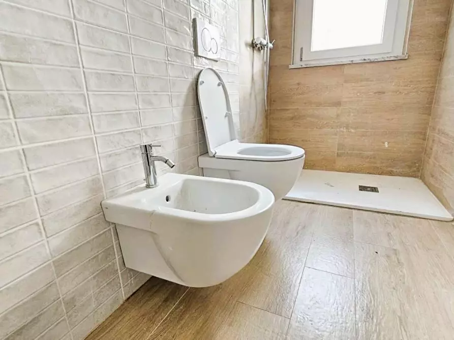 Immagine 19 di Appartamento in vendita  a Massa