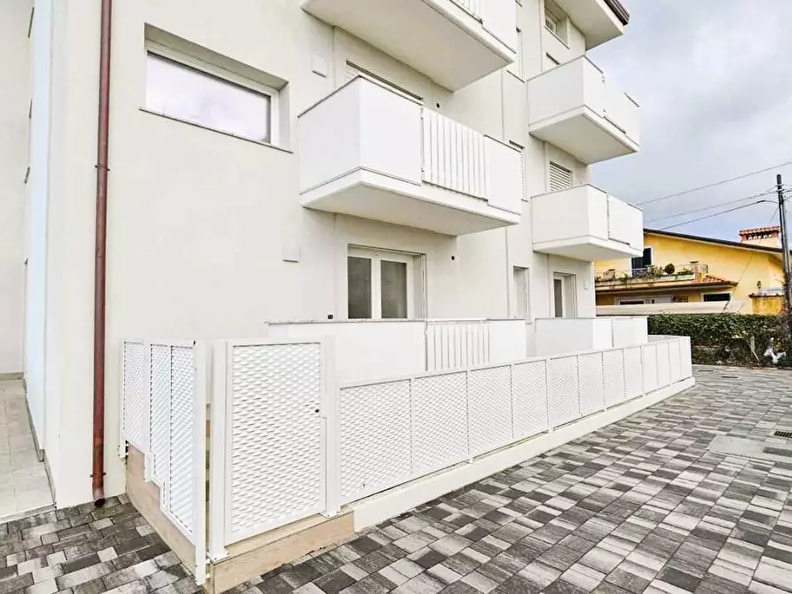 Immagine 43 di Appartamento in vendita  a Massa