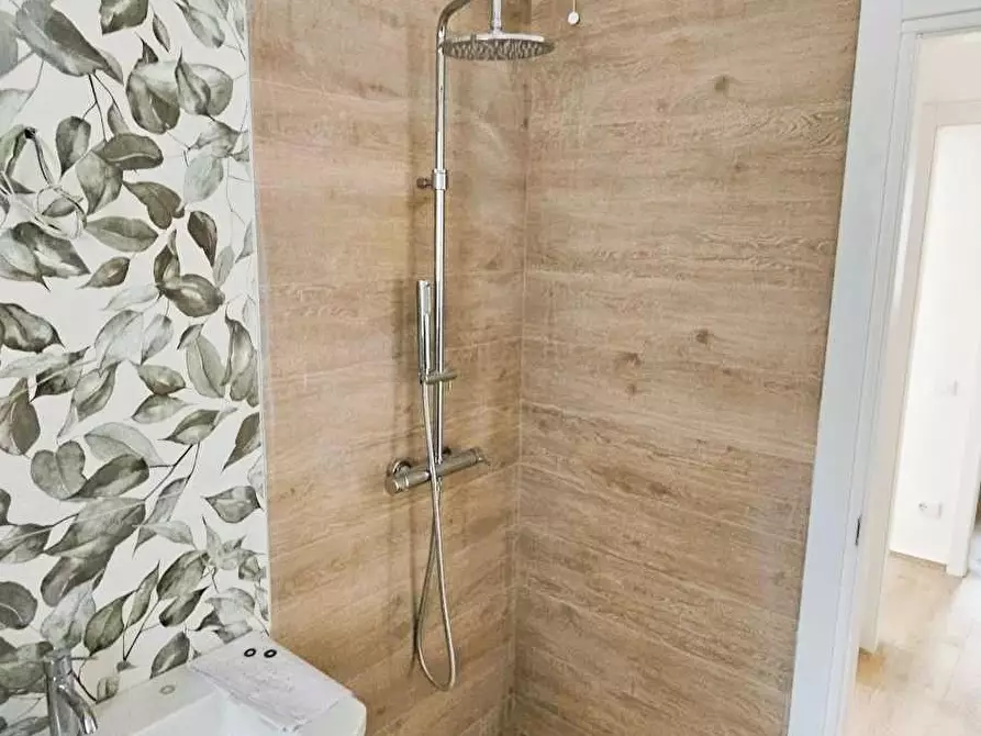 Immagine 24 di Appartamento in vendita  a Massa