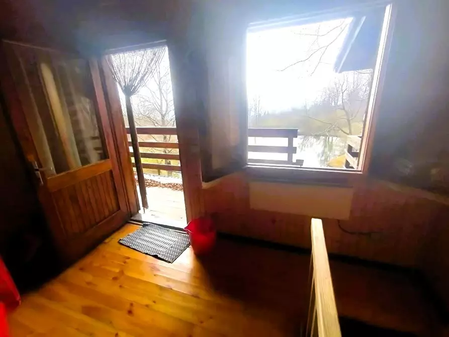 Immagine 33 di Villetta a schiera in vendita  a Zeri