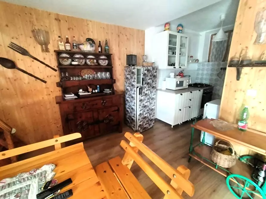 Immagine 23 di Villetta a schiera in vendita  a Zeri