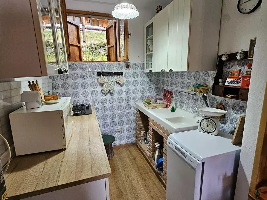 Immagine 14 di Villetta a schiera in vendita  a Zeri