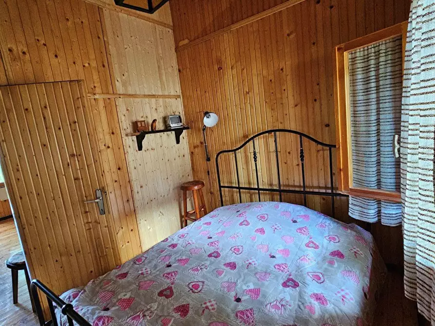 Immagine 4 di Villetta a schiera in vendita  a Zeri