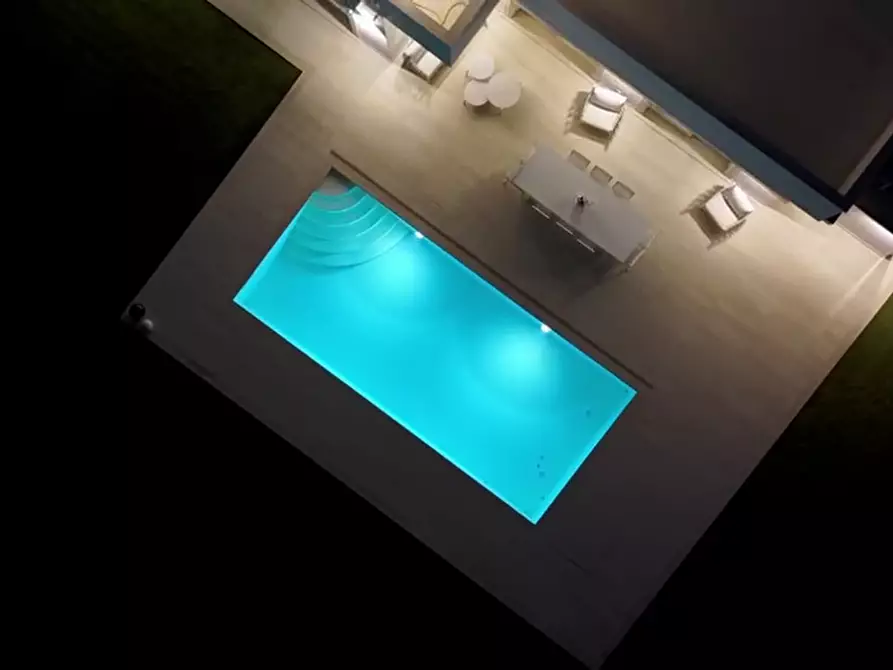 Immagine 14 di Villa in vendita  a Pietrasanta