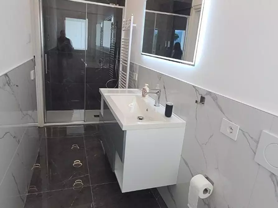 Immagine 37 di Villa in vendita  a Pietrasanta