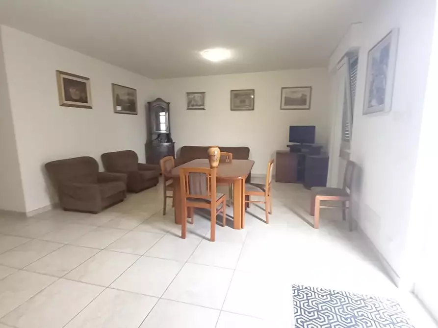 Immagine 6 di Casa bifamiliare in affitto  a Camaiore