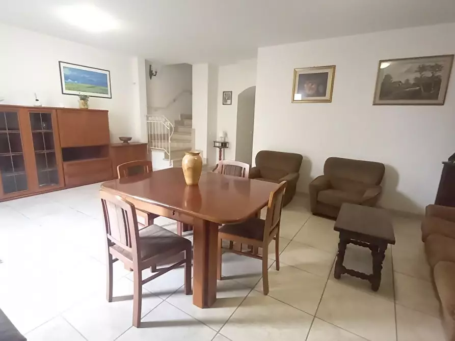 Immagine 7 di Casa bifamiliare in affitto  a Camaiore