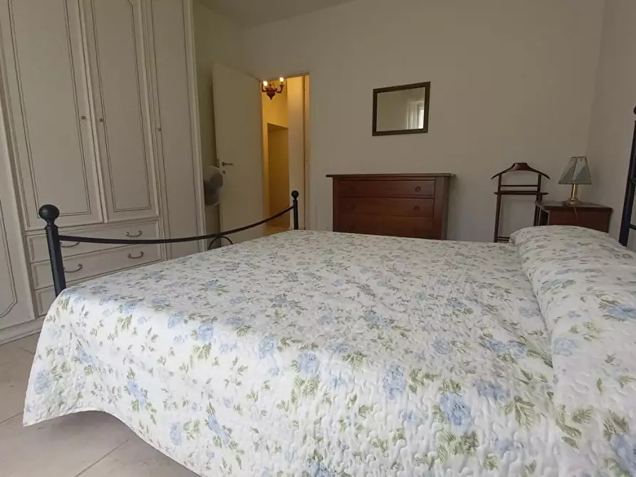 Immagine 22 di Casa bifamiliare in affitto  a Camaiore