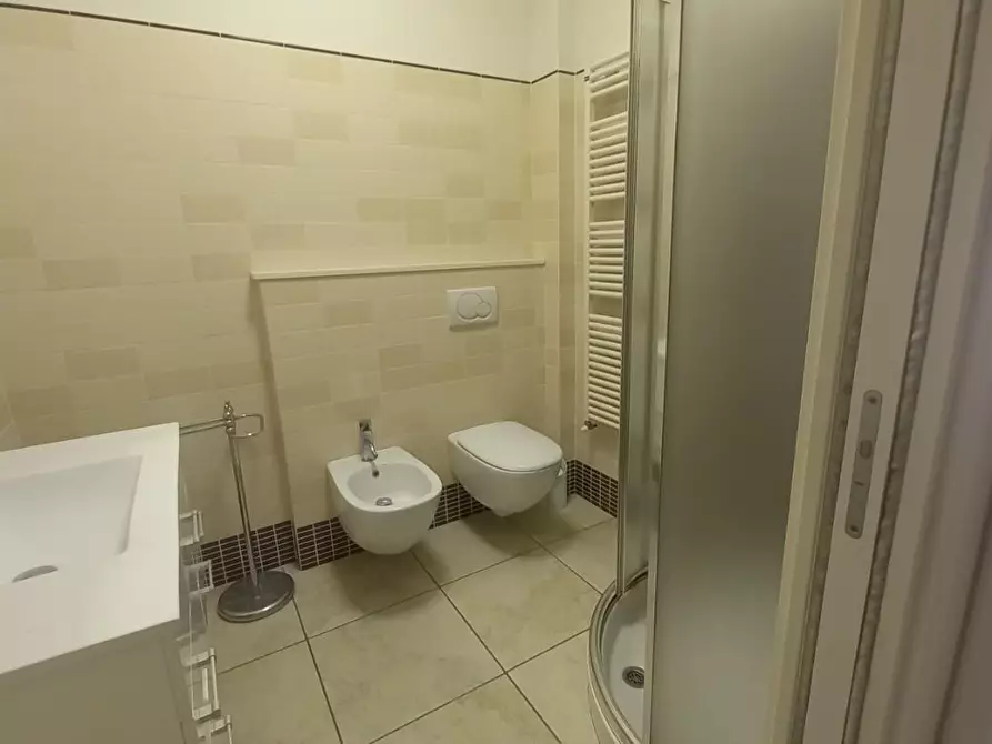 Immagine 11 di Casa bifamiliare in affitto  a Camaiore