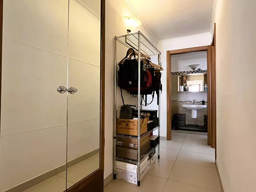 Immagine 17 di Appartamento in vendita  a San Vincenzo