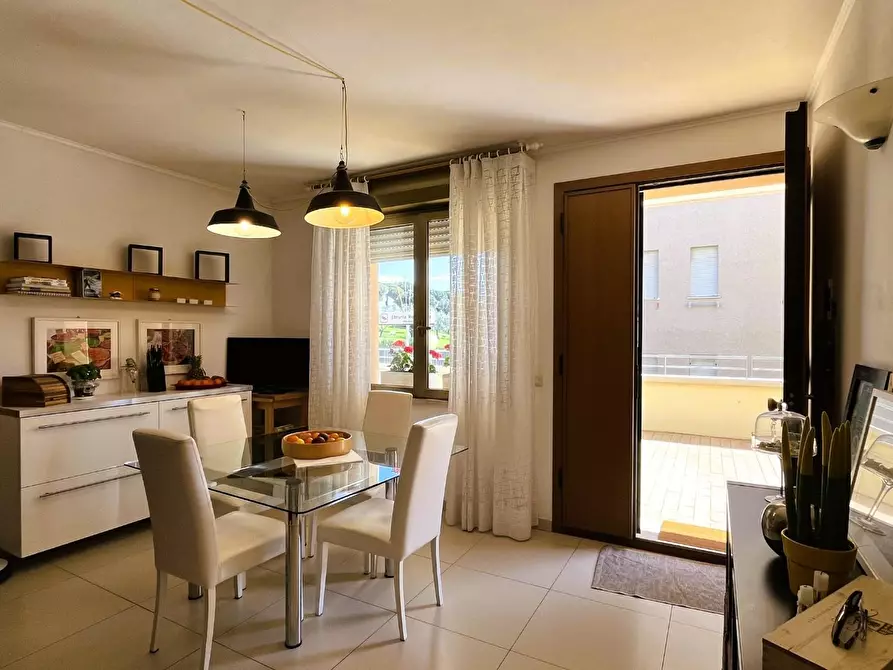 Immagine 2 di Appartamento in vendita  a San Vincenzo