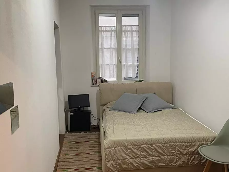 Immagine 10 di Appartamento in vendita  a Lucca