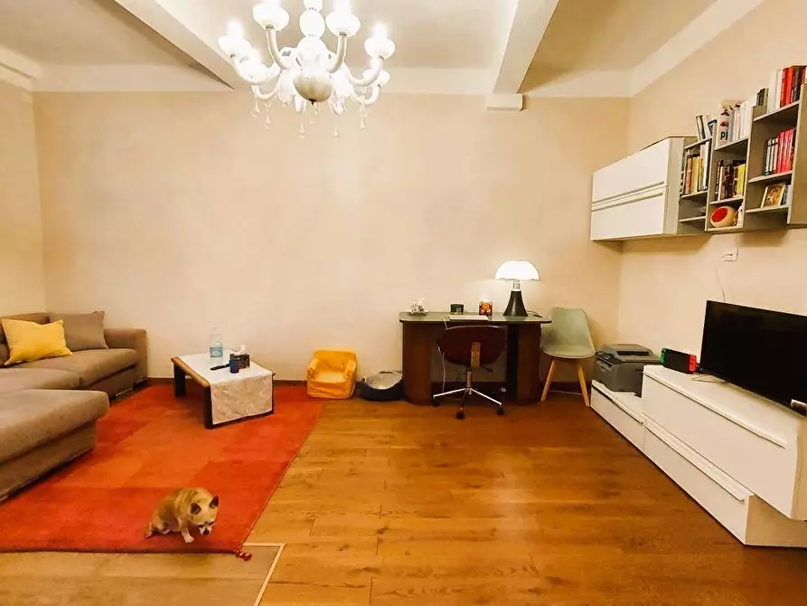 Immagine 4 di Appartamento in vendita  a Lucca