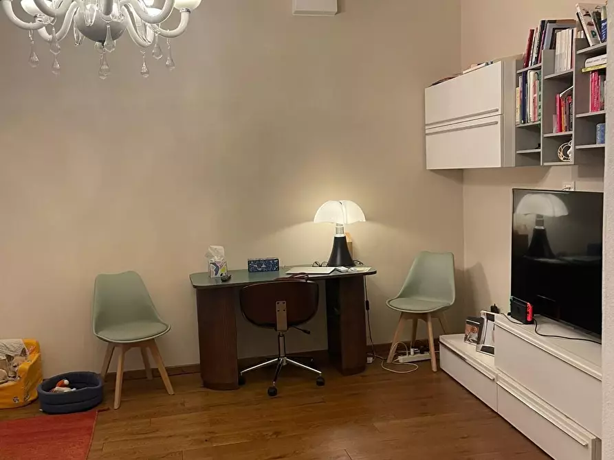 Immagine 5 di Appartamento in vendita  a Lucca