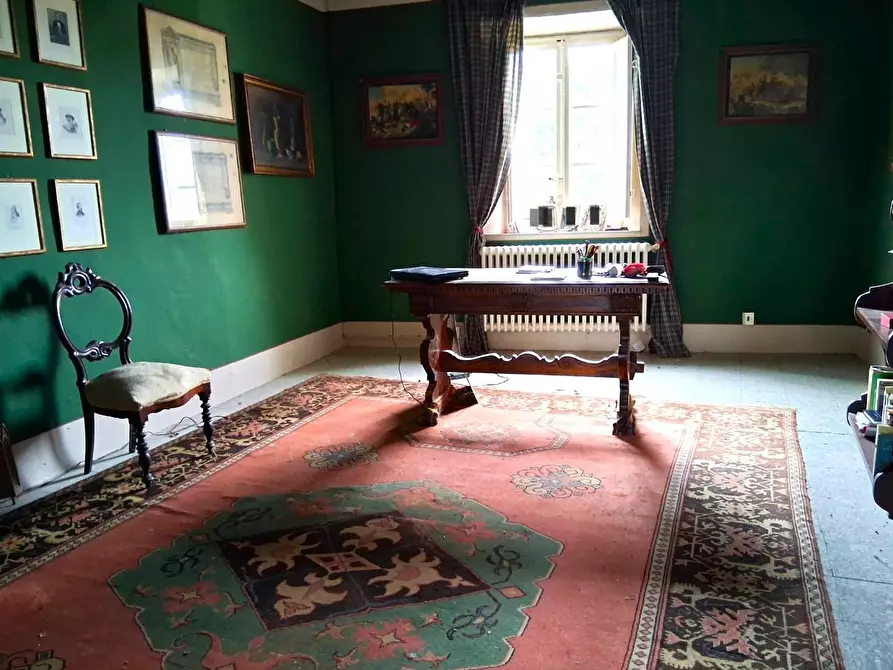 Immagine 17 di Villa in vendita  a Capannori