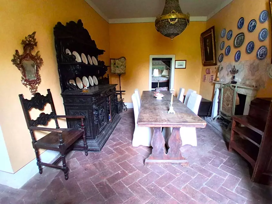 Immagine 13 di Villa in vendita  a Capannori