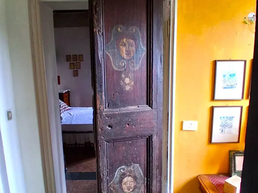 Immagine 15 di Villa in vendita  a Capannori