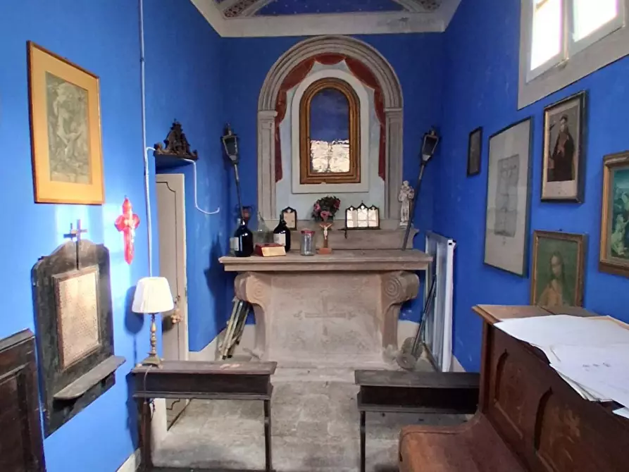 Immagine 6 di Villa in vendita  a Capannori