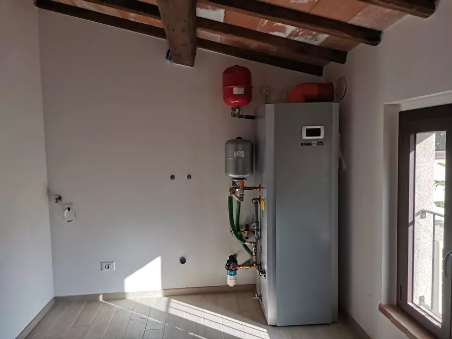 Immagine 13 di Appartamento in vendita  a Colle Di Val D'elsa