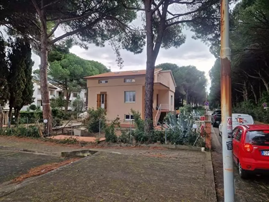 Immagine 2 di Villa in affitto  a Rosignano Marittimo