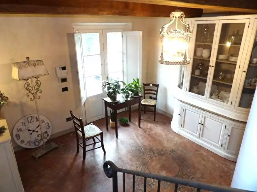 Immagine 5 di Casa colonica in vendita  a Capannori