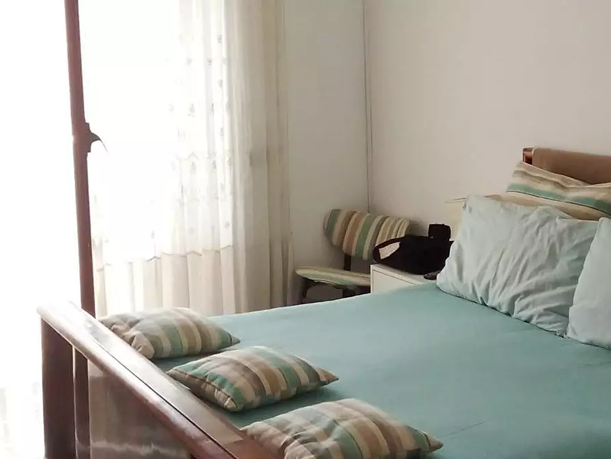 Immagine 10 di Appartamento in vendita  a Carrara