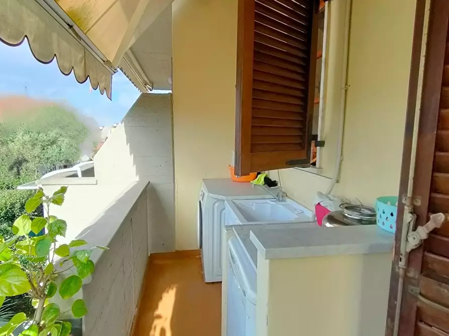 Immagine 14 di Appartamento in vendita  a Massa