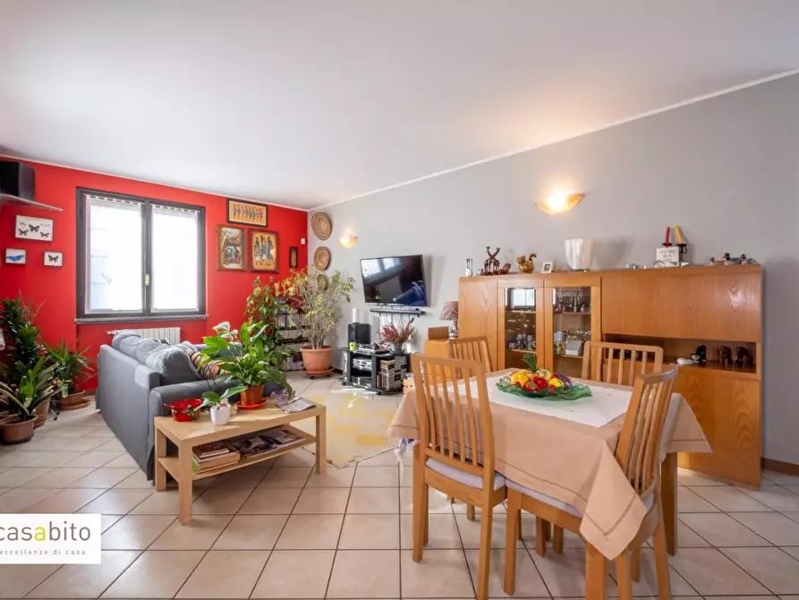 Immagine 3 di Appartamento in vendita  a Abbiategrasso