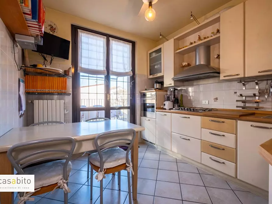 Immagine 10 di Appartamento in vendita  a Abbiategrasso