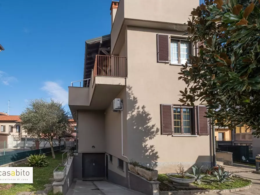 Immagine 32 di Appartamento in vendita  a Abbiategrasso