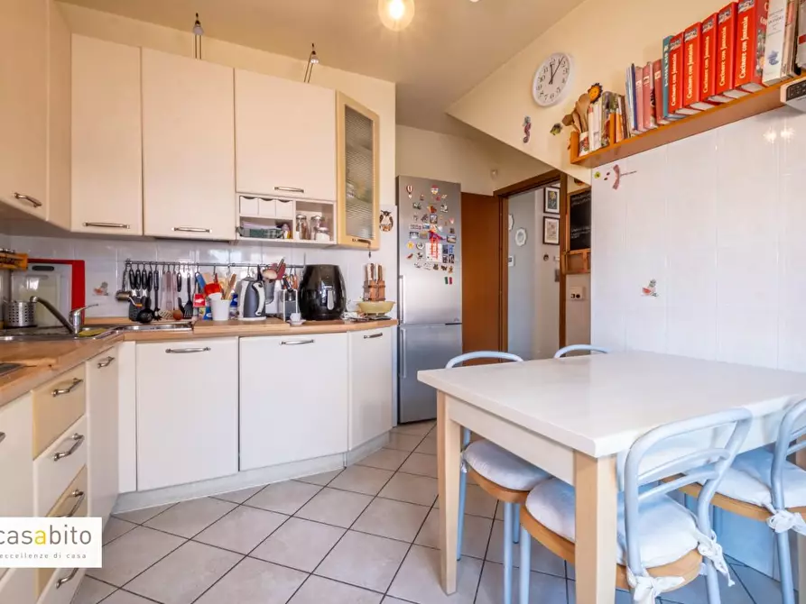 Immagine 11 di Appartamento in vendita  a Abbiategrasso