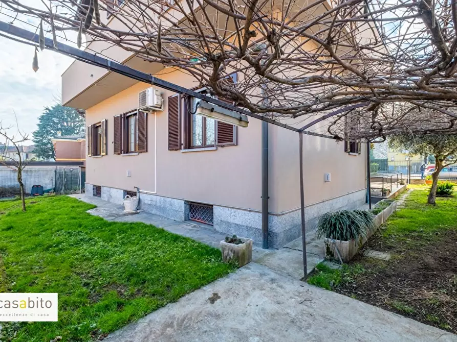 Immagine 30 di Appartamento in vendita  a Abbiategrasso