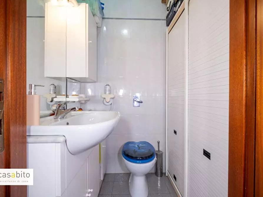 Immagine 35 di Villa in vendita  a Abbiategrasso