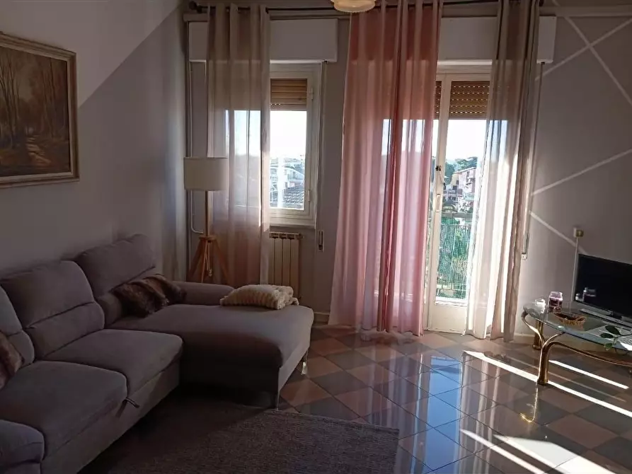 Immagine 13 di Appartamento in vendita  a Carrara