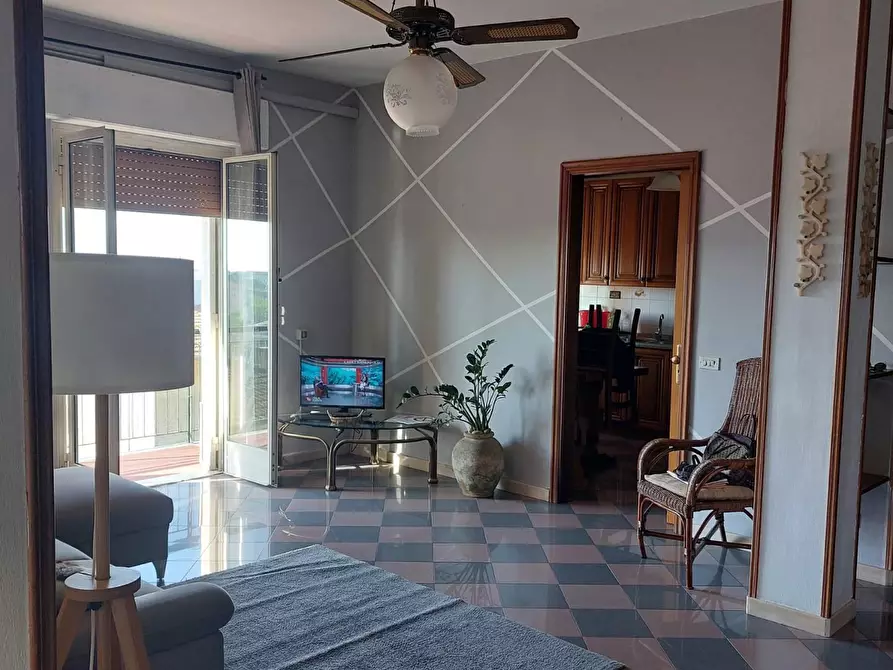 Immagine 10 di Appartamento in vendita  a Carrara