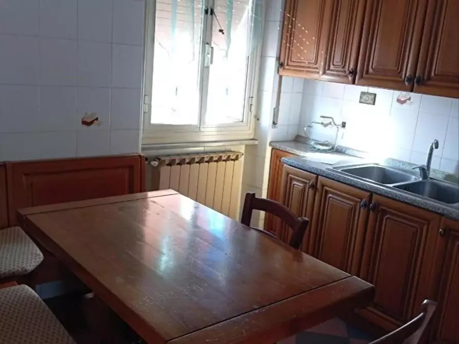 Immagine 5 di Appartamento in vendita  a Carrara