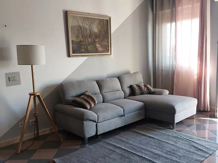 Immagine 7 di Appartamento in vendita  a Carrara
