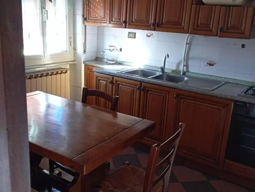 Immagine 4 di Appartamento in vendita  a Carrara
