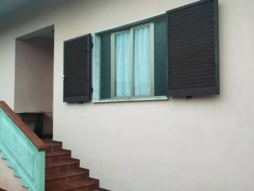 Immagine 3 di Casa bifamiliare in vendita  a Massa