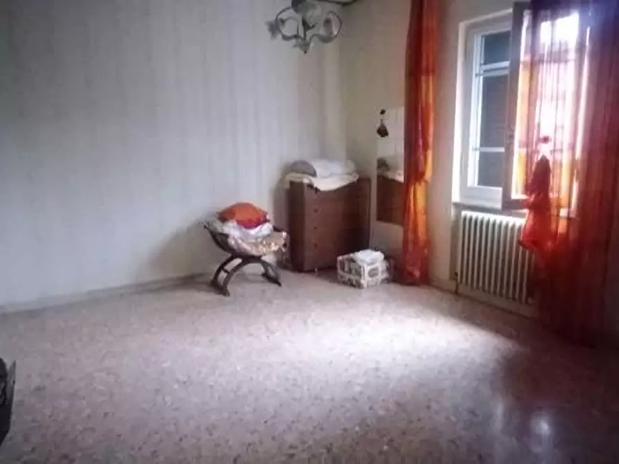 Immagine 19 di Casa bifamiliare in vendita  a Massa