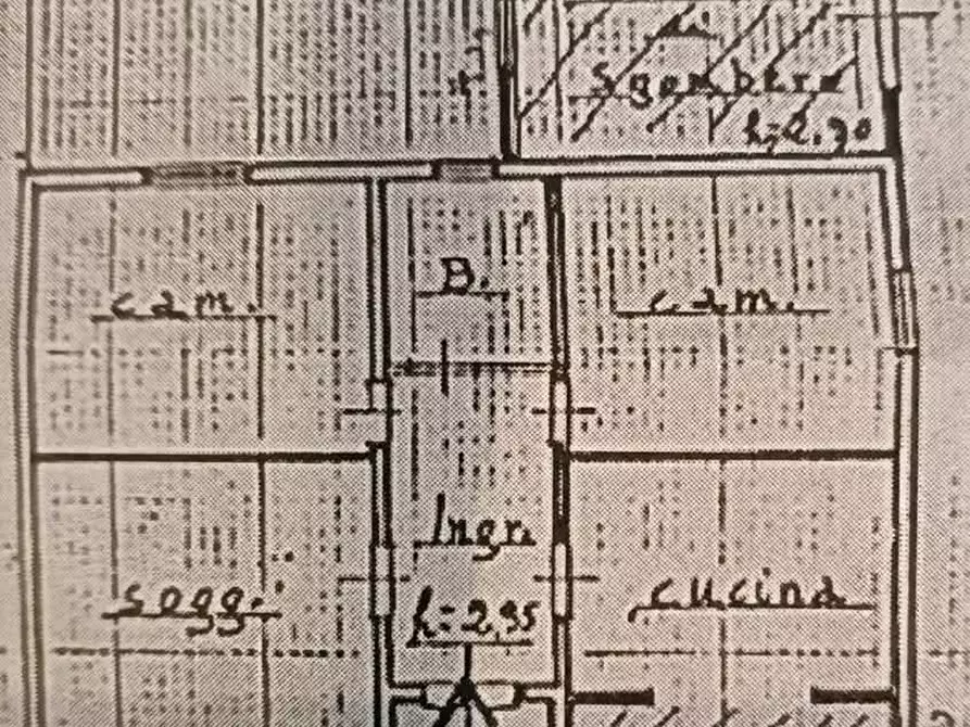 Immagine 28 di Casa bifamiliare in vendita  a Massa